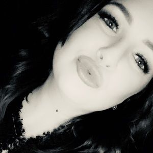 Meet your Posher, Brieann